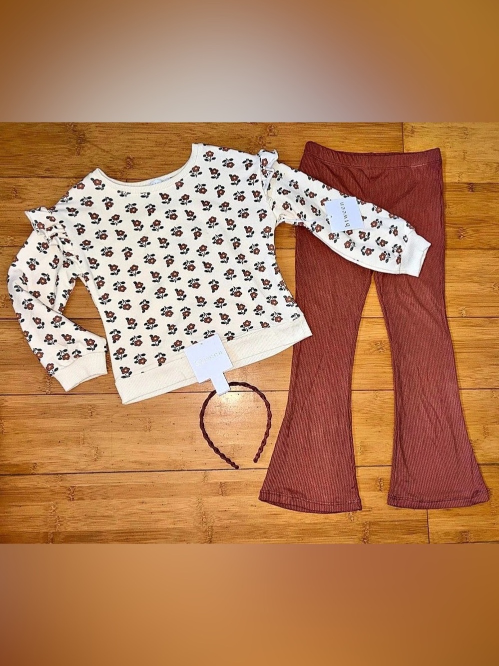 NWT Girl’s Size 8 Outfit - Crewneck Flower Print Top & Ribbed Flare Pants Set